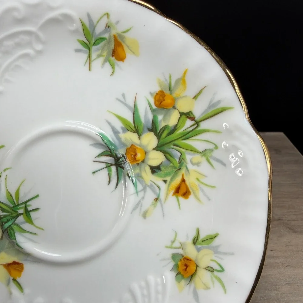 Hammersley Bone‎ China Daffodil Teacup and Saucer Set Gold Trim Made in England